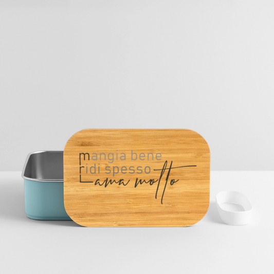 Edelstahl-Lunchbox mit Bambusdeckel und italienischem Spruch „Mangia bene, ridi spesso, ama molto“ – kompakt, aromadicht, dekorativ auf Küchenarbeitsplatte - Hellblau