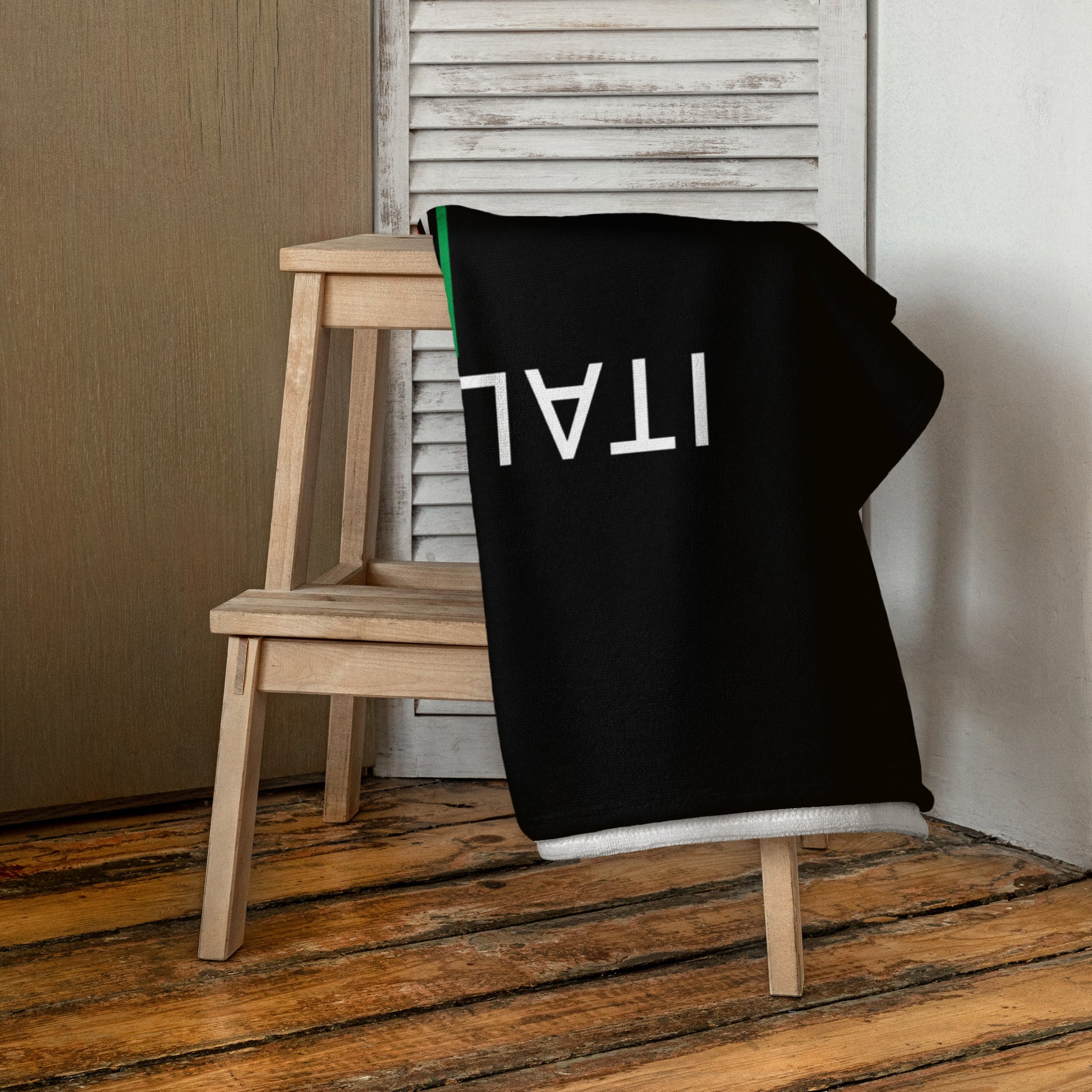 Statement-Handtuch mit italienischem Nationaldesign und weißer Rückseite